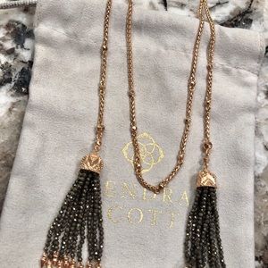 NWT✨ Monique Lariat Necklace in Rose Gold